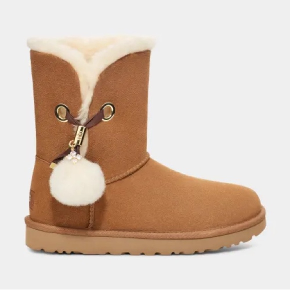 UGG Women’s Size 7 Irina Tessie Pom Pom Charm Boots Chestnut Suede Wool Lined